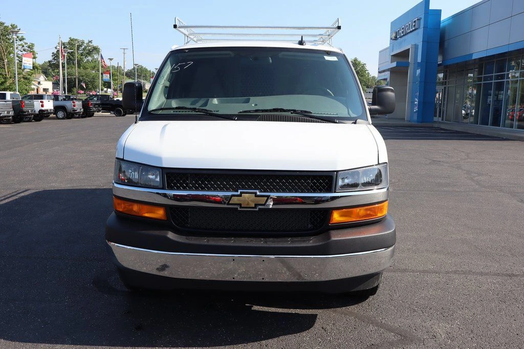2025 Chevrolet Express Cargo Work Van - Photo 22