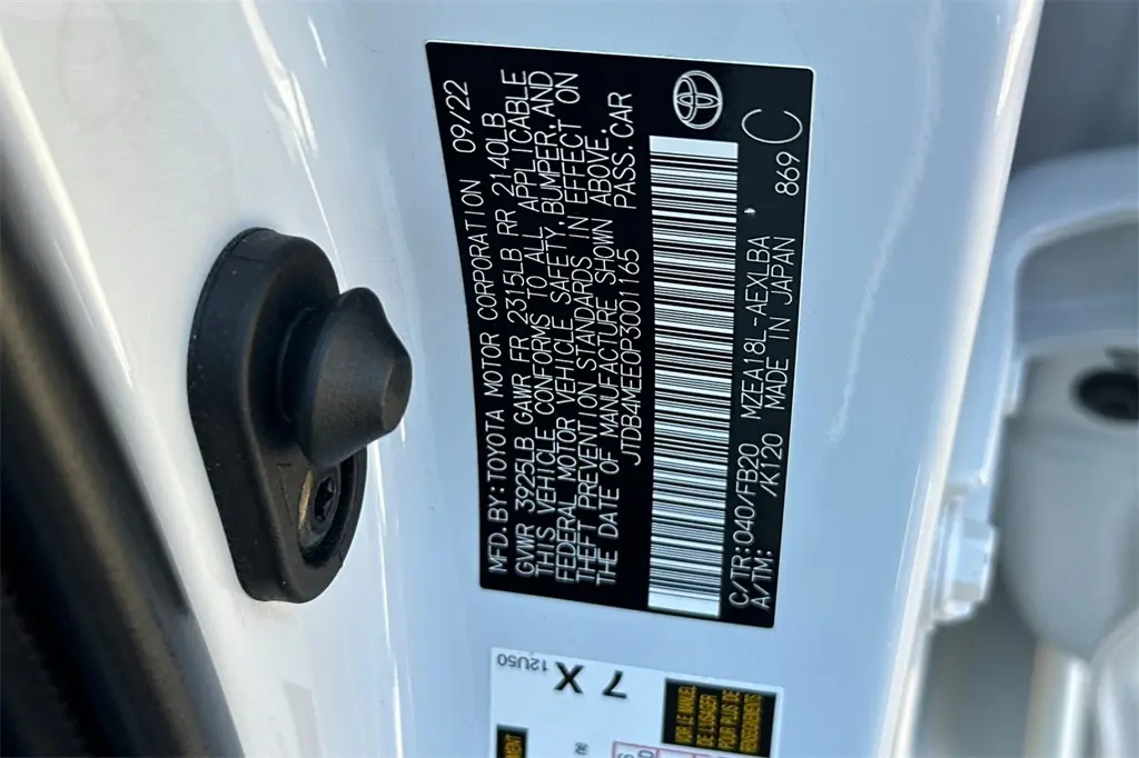 2023 Toyota Corolla LE photo 21