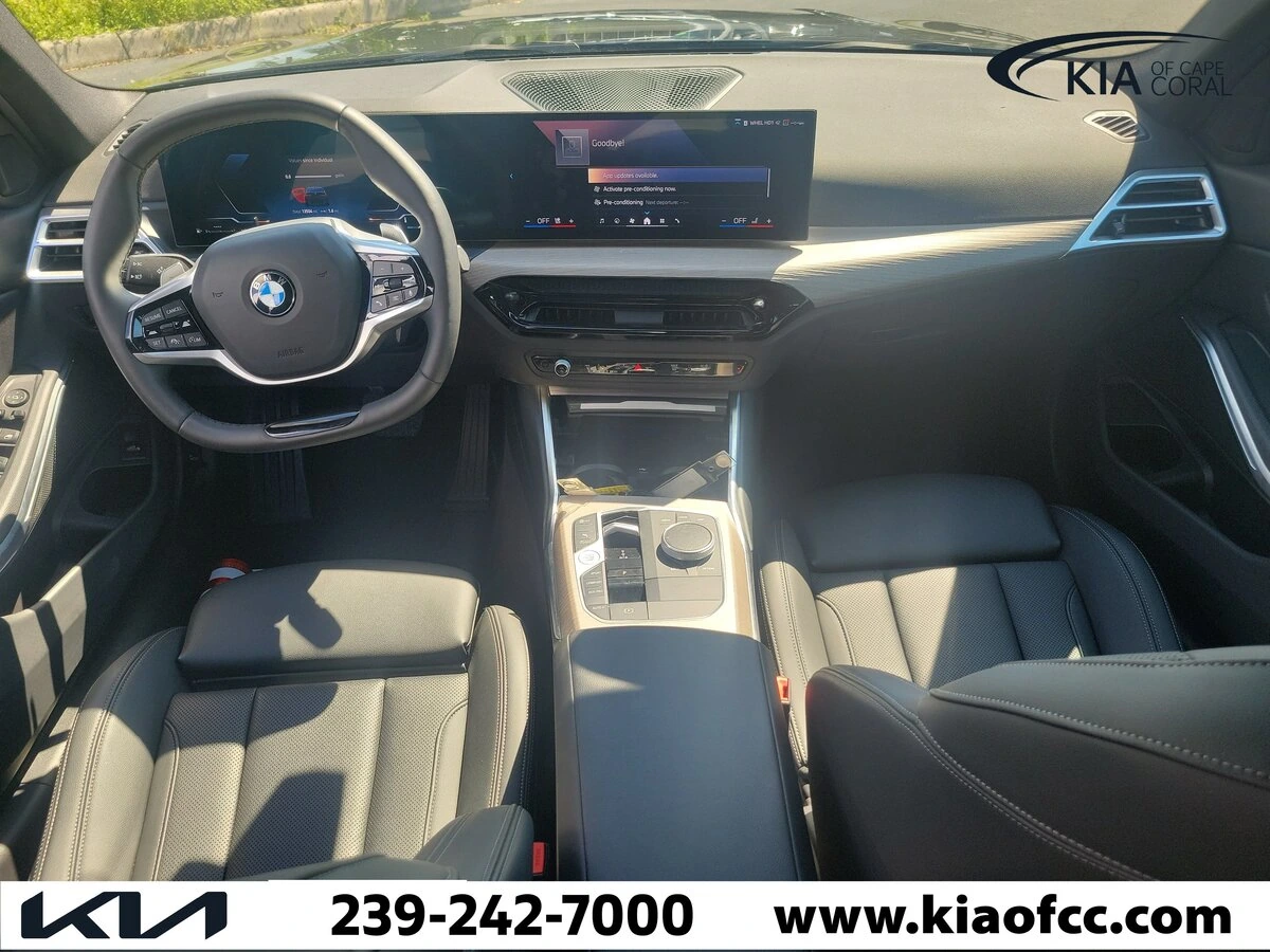 2025 BMW 3 Series 330i - Photo 16
