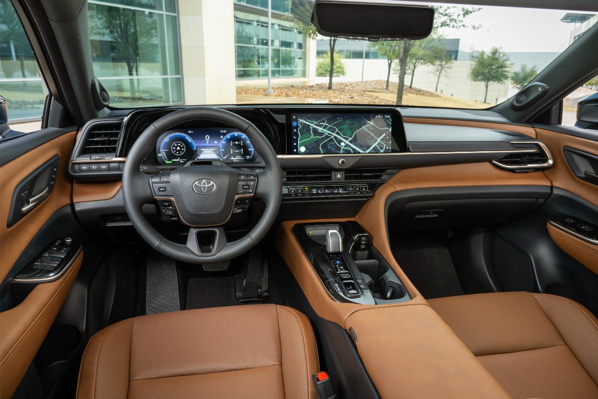 2025 Toyota Crown Signia Interior Cabin Dashboard