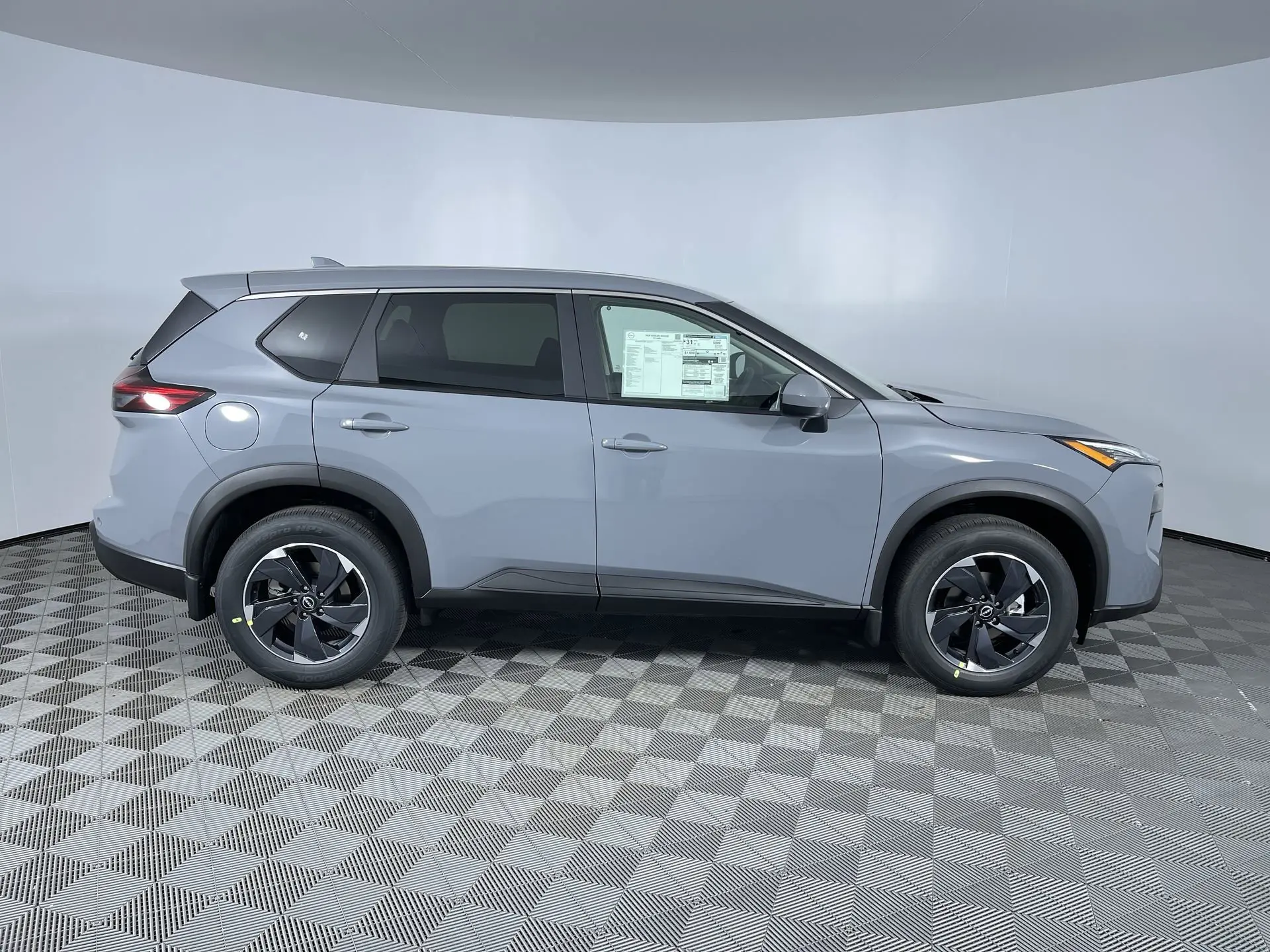 2026 Nissan Rogue SV photo 10
