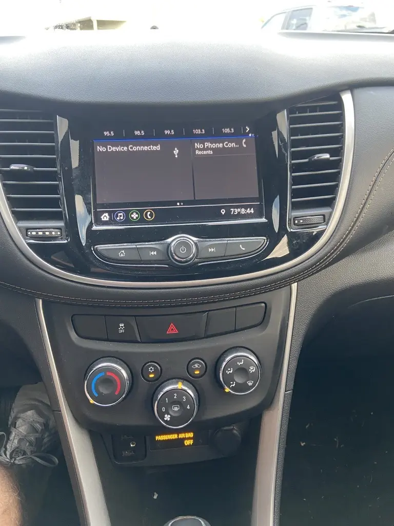 2020 Chevrolet Trax LS photo 5