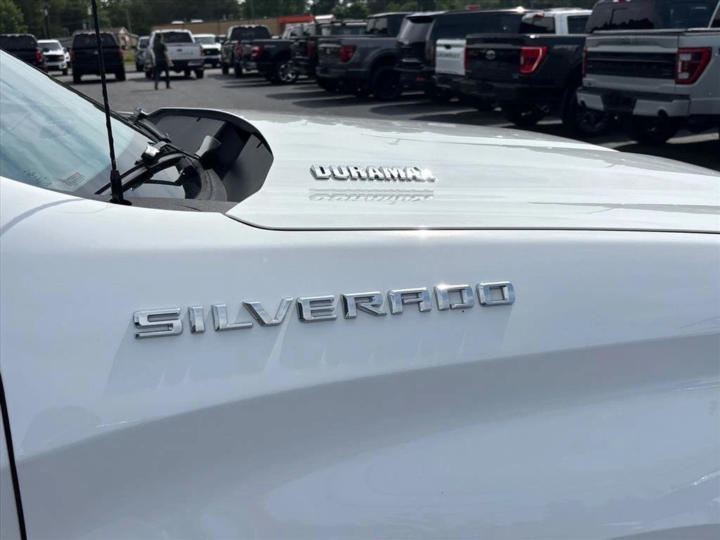 2024 Chevrolet Silverado 1500 LTZ - Photo 13
