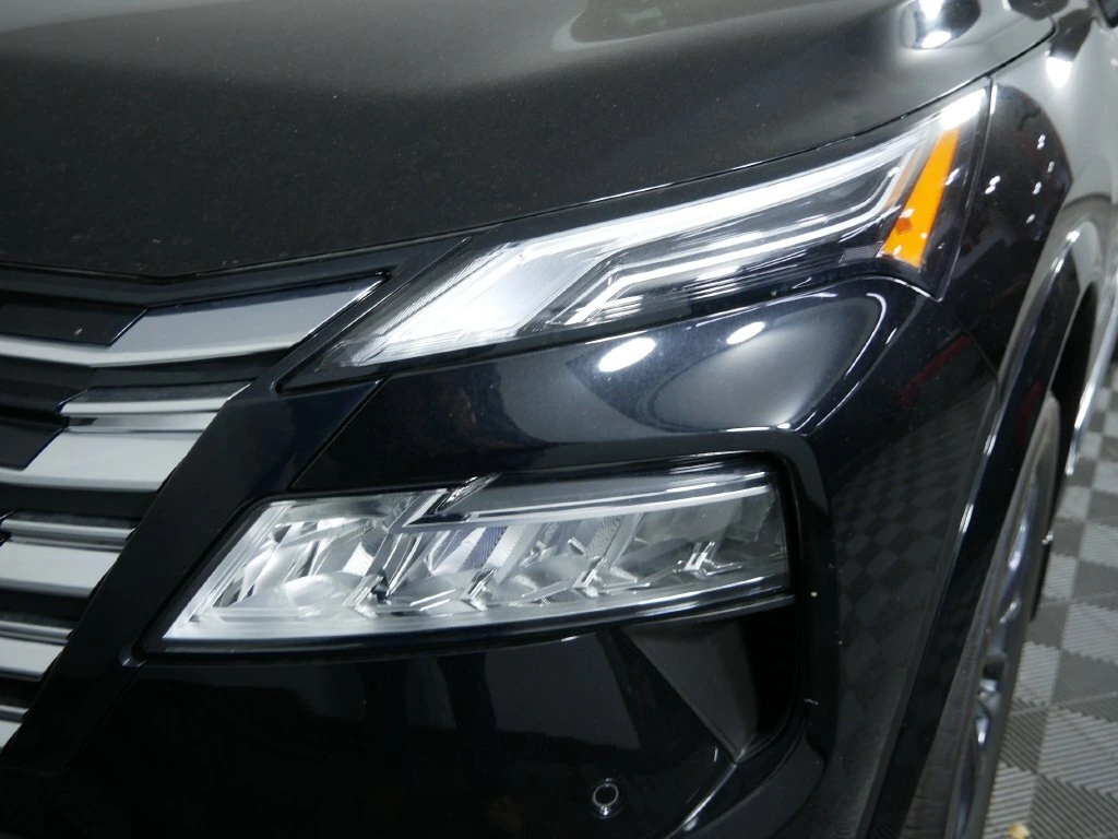 2026 Nissan Rogue Platinum - Photo 14