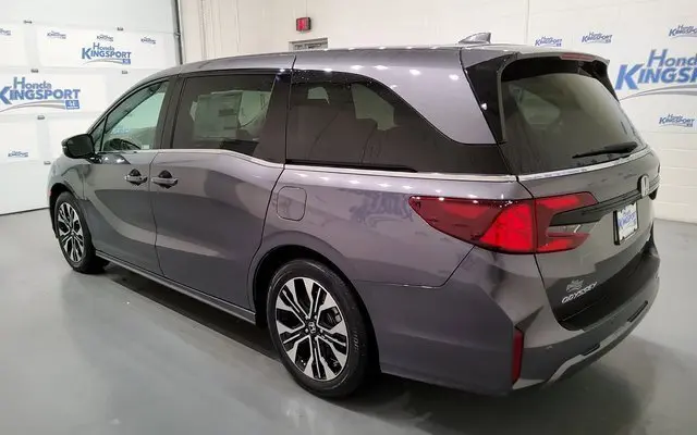 2026 Honda Odyssey Elite photo 4