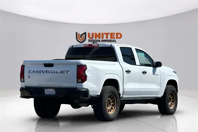 2023 Chevrolet Colorado Work Truck photo 3
