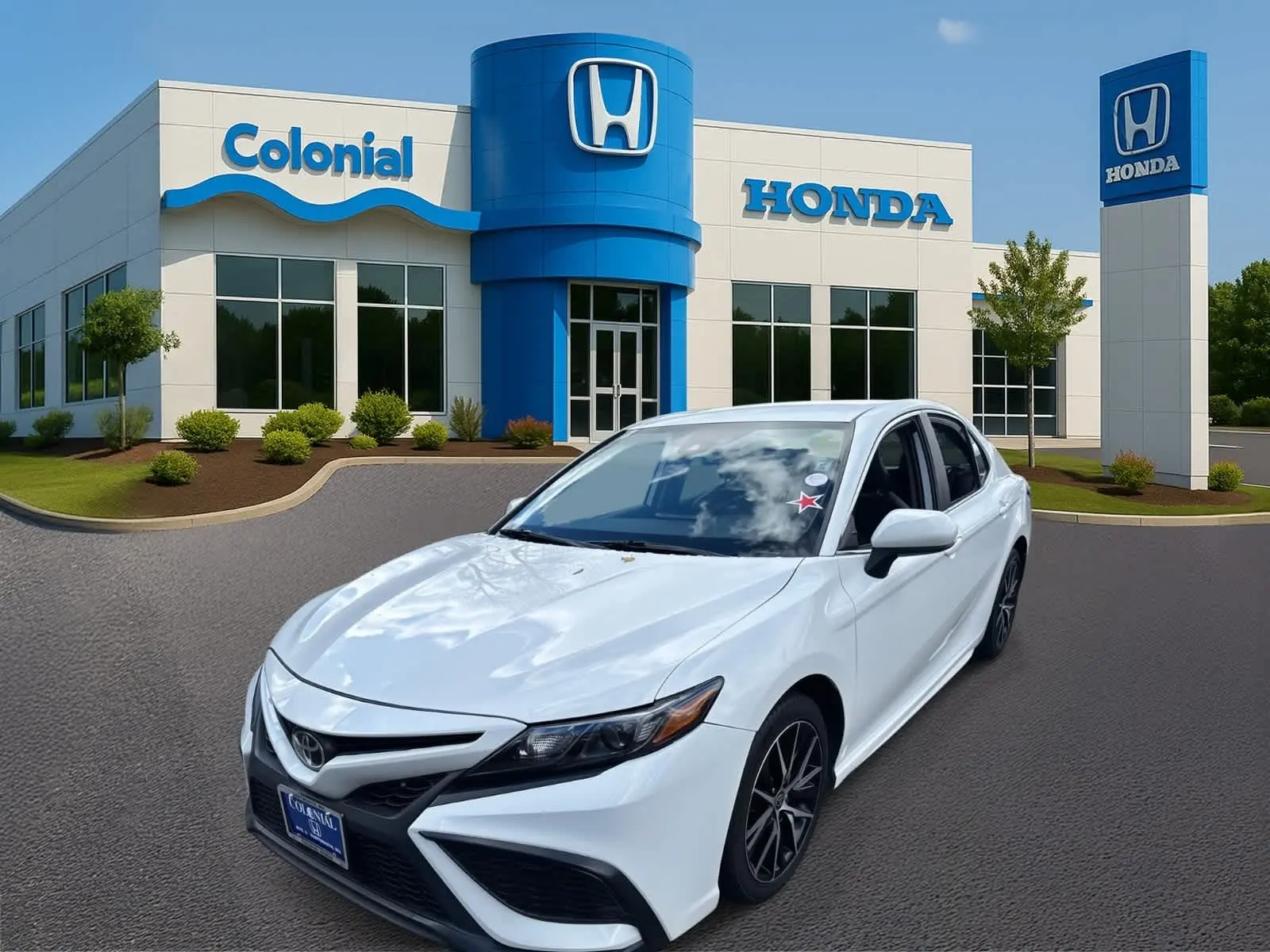 2021 Toyota Camry SE photo 2