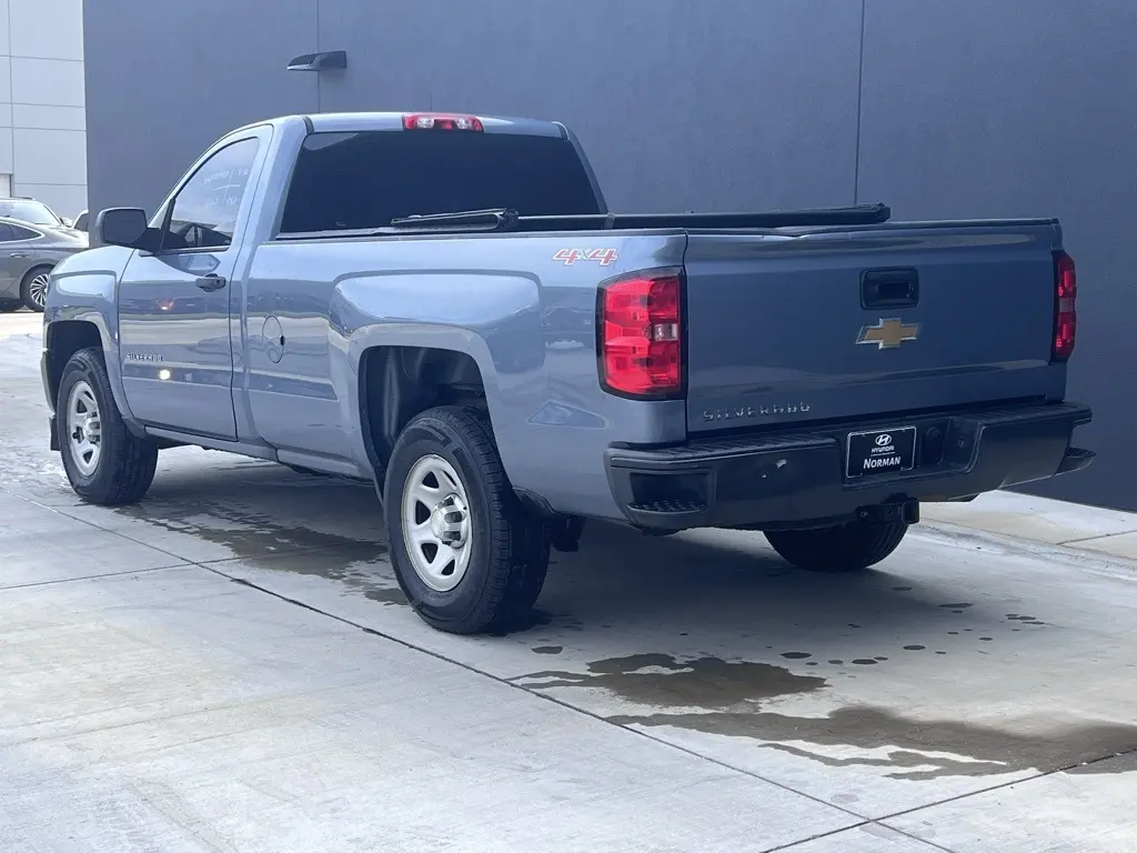 2016 Chevrolet Silverado 1500 photo 3