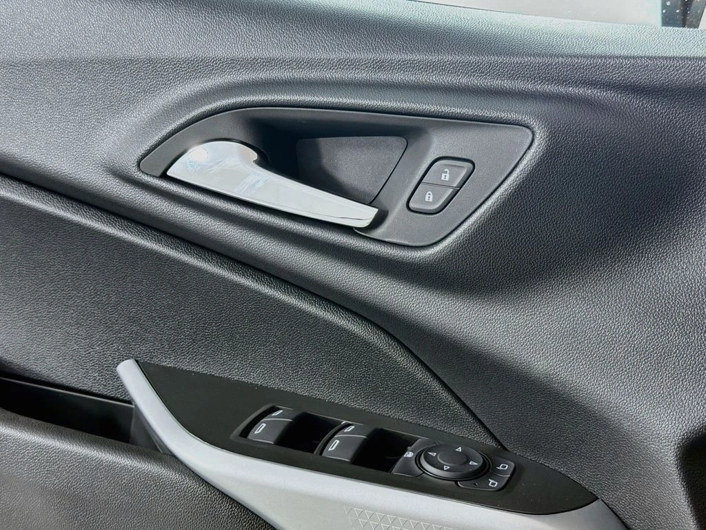 2026 Chevrolet Trax LS - Photo 18
