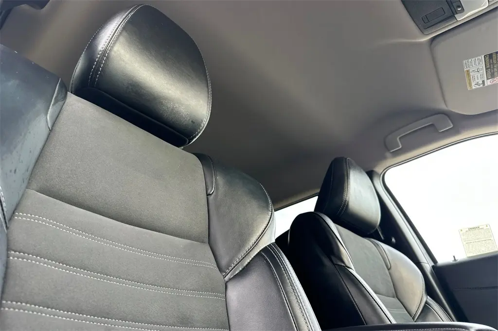 2024 Mitsubishi Outlander SE Ralliart photo 18