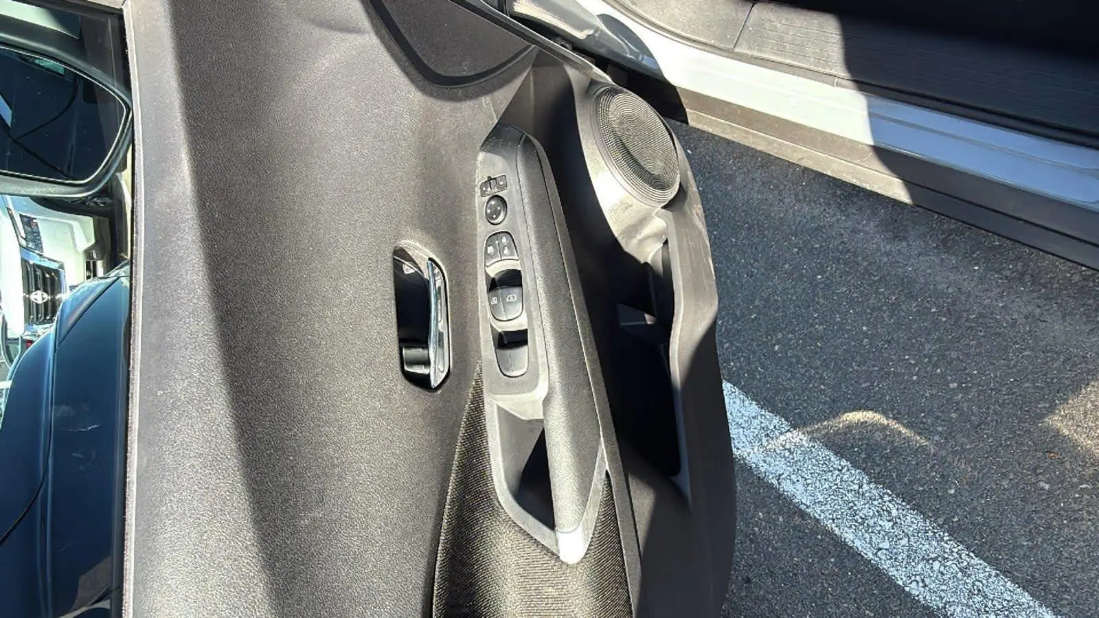 2024 Nissan Kicks SV photo 9
