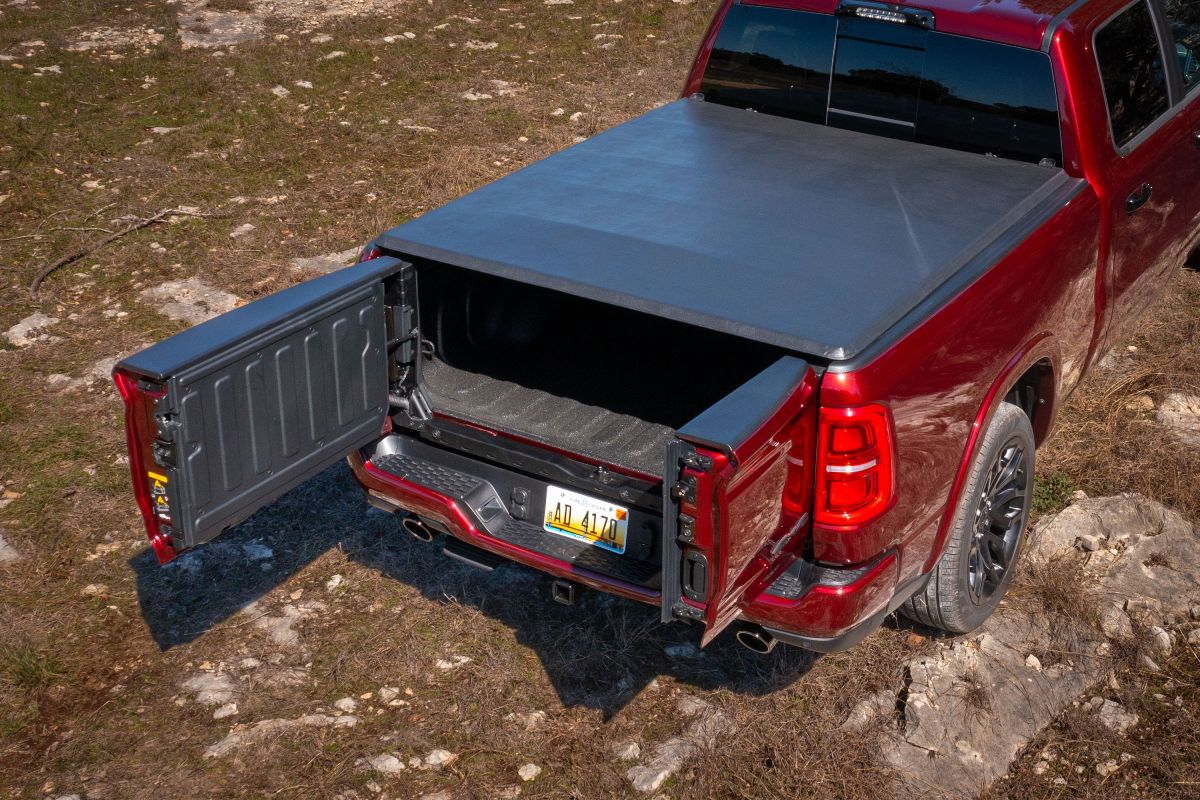 2025 RAM 1500 Multi-Function Tailgate Split Fully Open