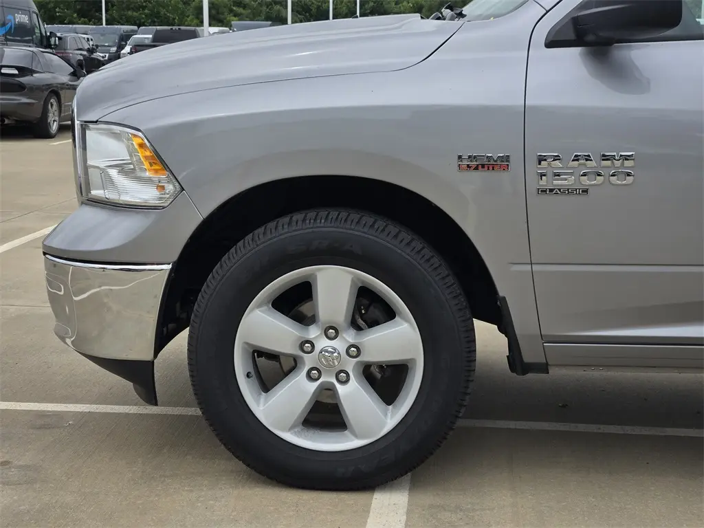 2023 Ram 1500 Classic SLT photo 8