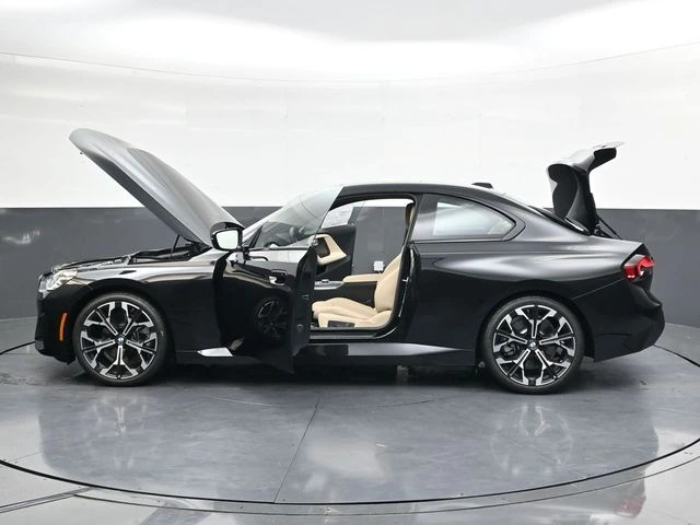 2025 BMW 2 Series 230i - Photo 36