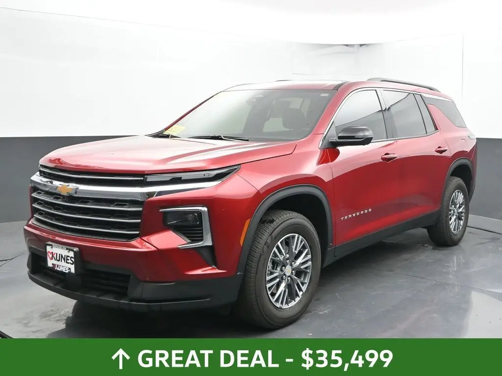 2024 Chevrolet Traverse 1LT photo 2