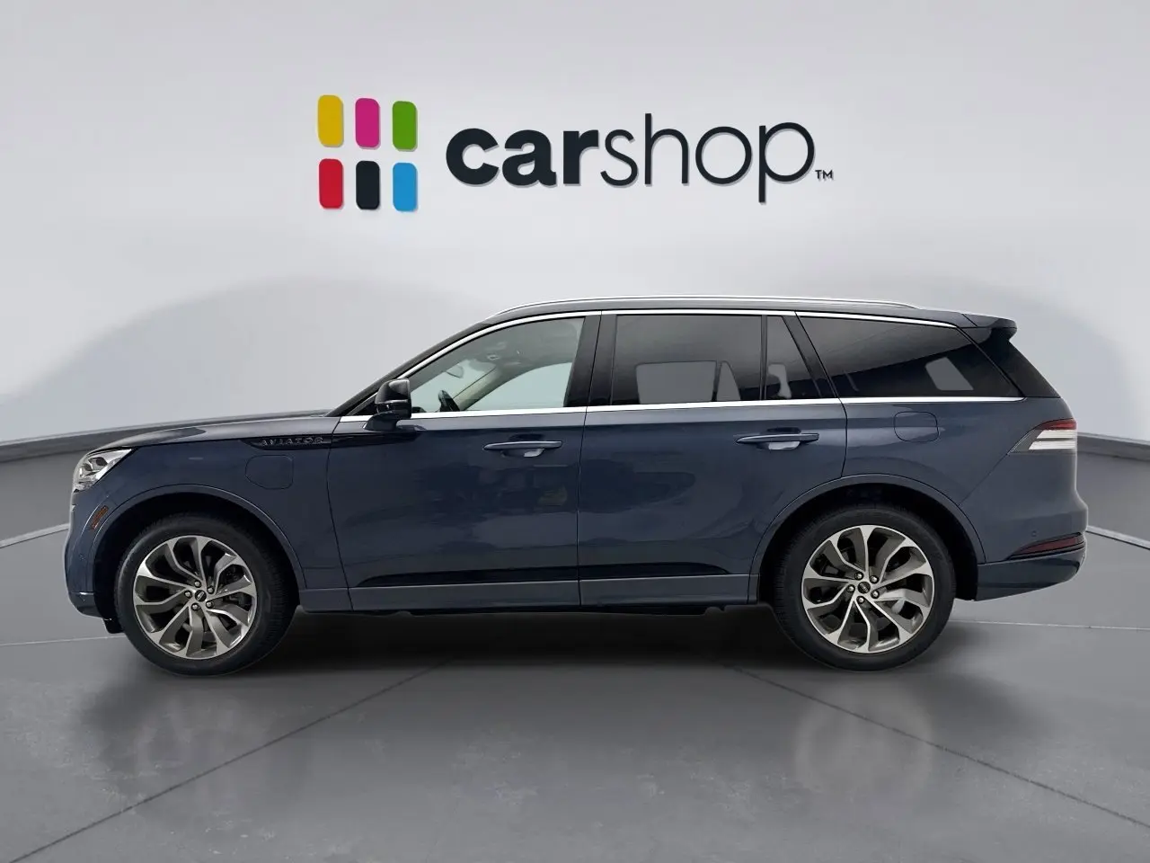 2021 Lincoln Aviator Grand Touring photo 2