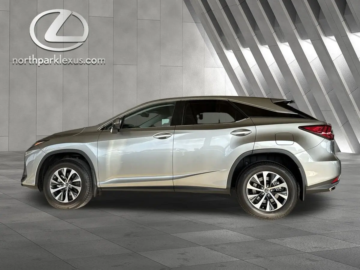 2022 Lexus RX 350's photo