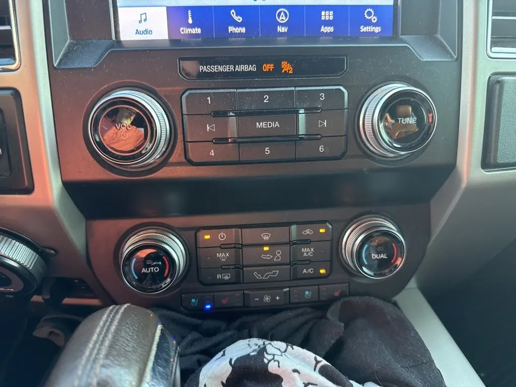 2019 Ford F-150 King Ranch photo 16