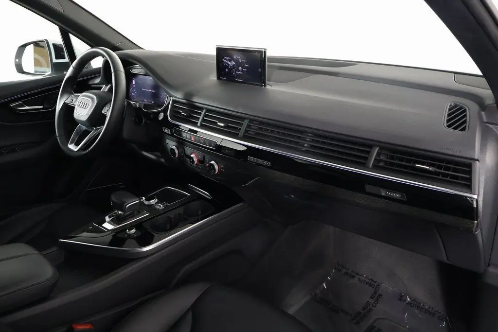 2019 Audi Q7 55 Premium Plus photo 9