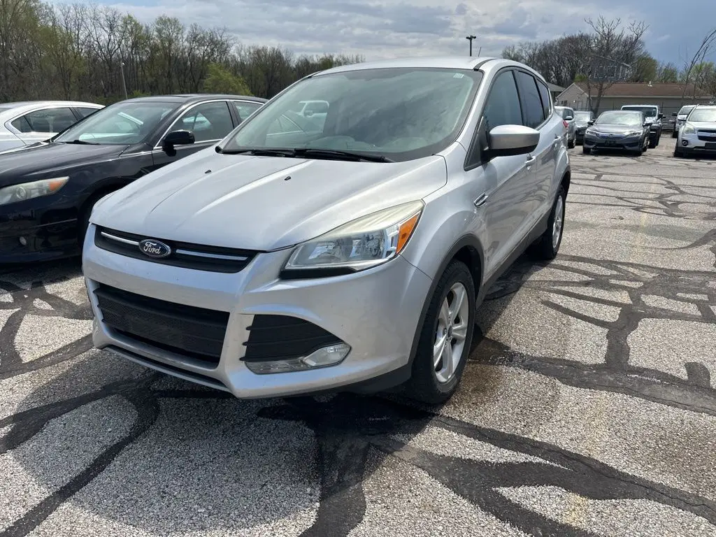 Used 2014 Ford Escape SE with VIN 1FMCU9GX0EUC61634 for sale in East Moline, IL