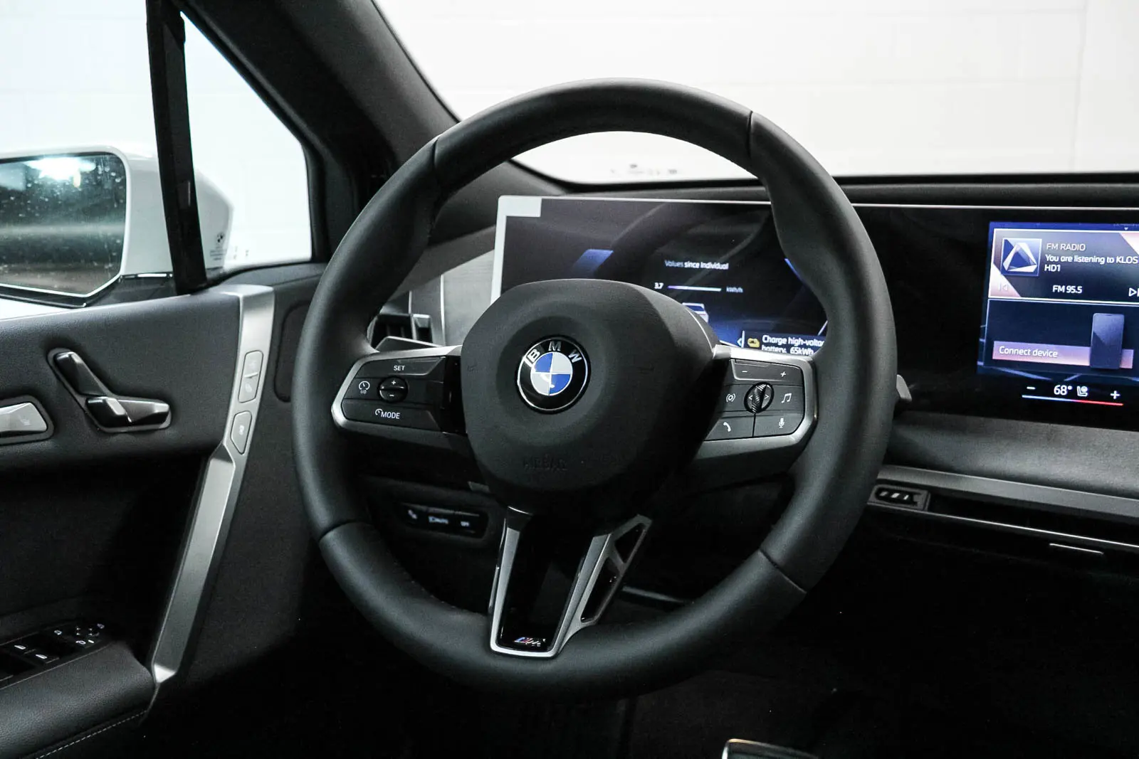 2026 Bmw iX photo 13
