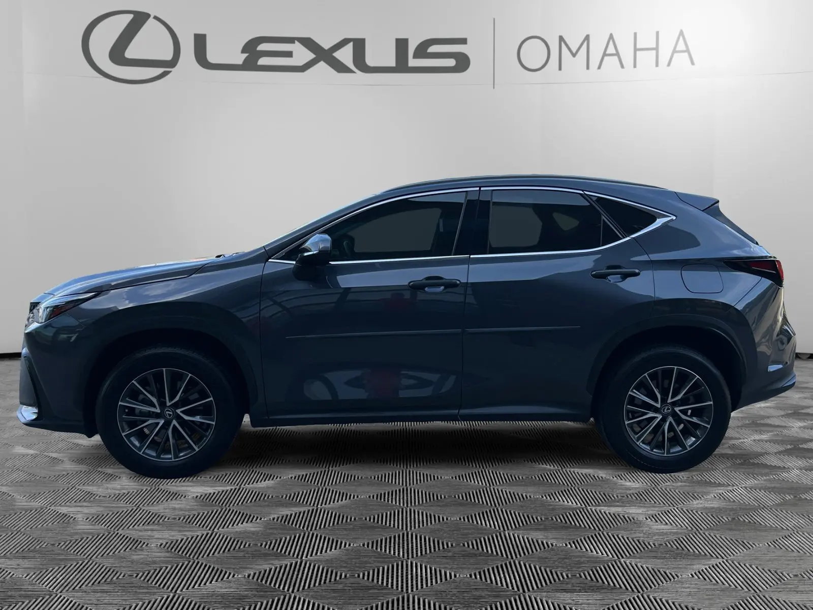 2023 Lexus NX 350 Premium AWD photo 2