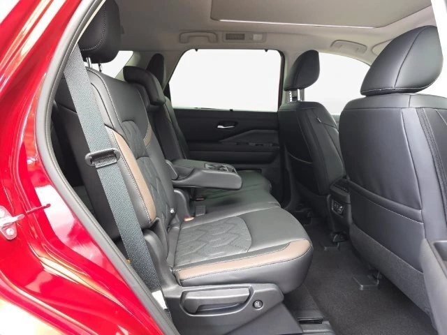 2026 Nissan Pathfinder Platinum - Photo 38