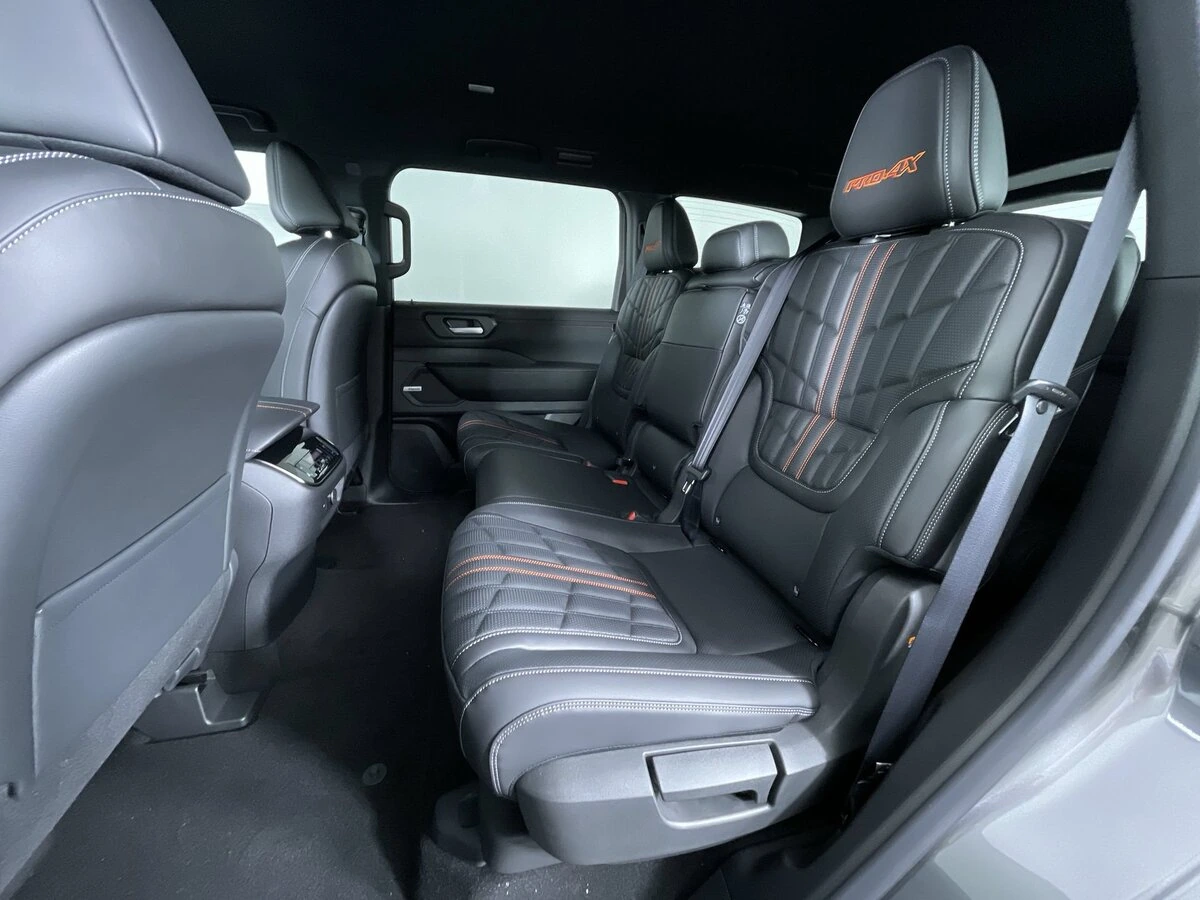 2026 Nissan Armada PRO-4X - Photo 23