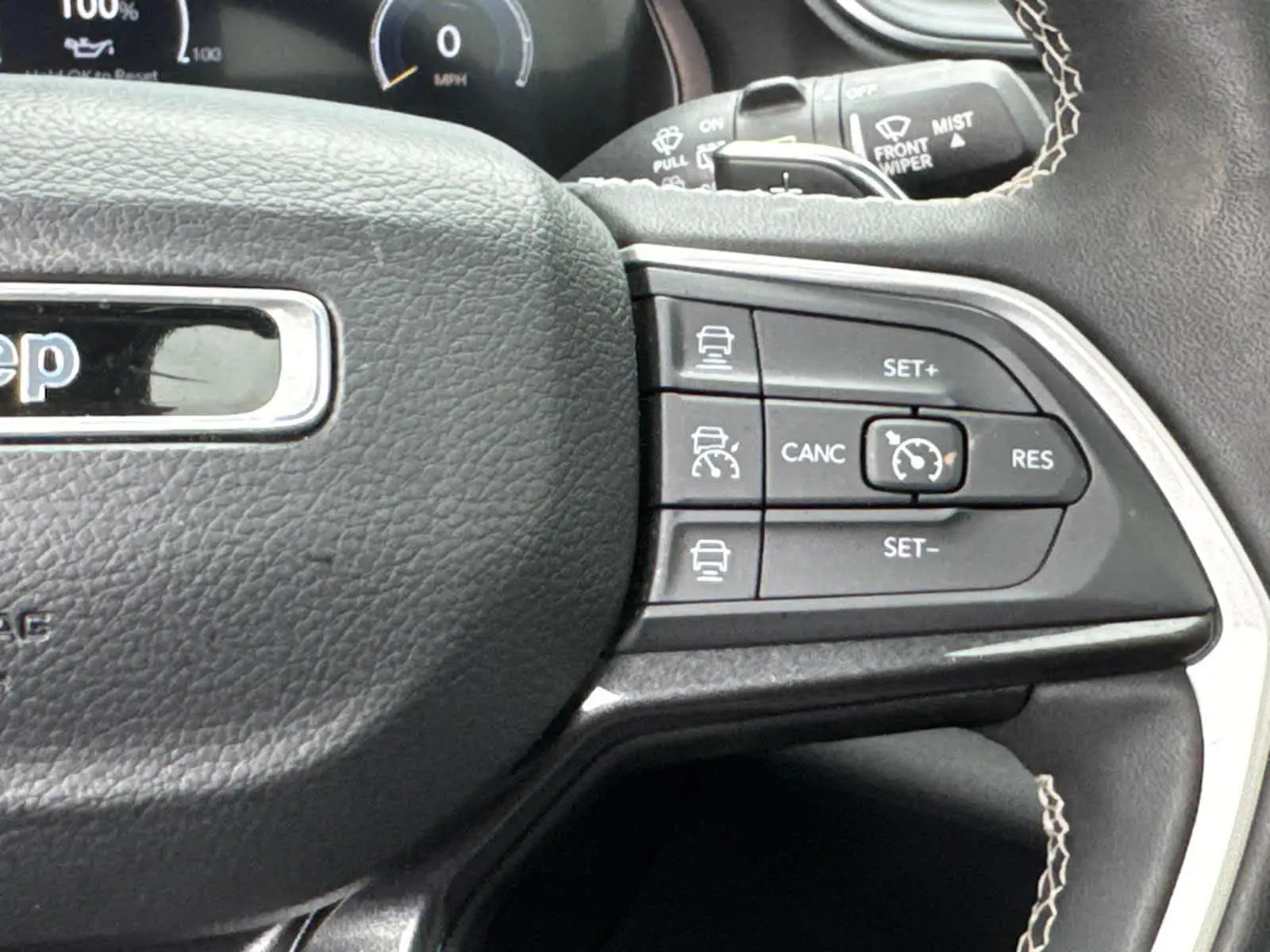 2023 Jeep Grand Cherokee Altitude photo 17
