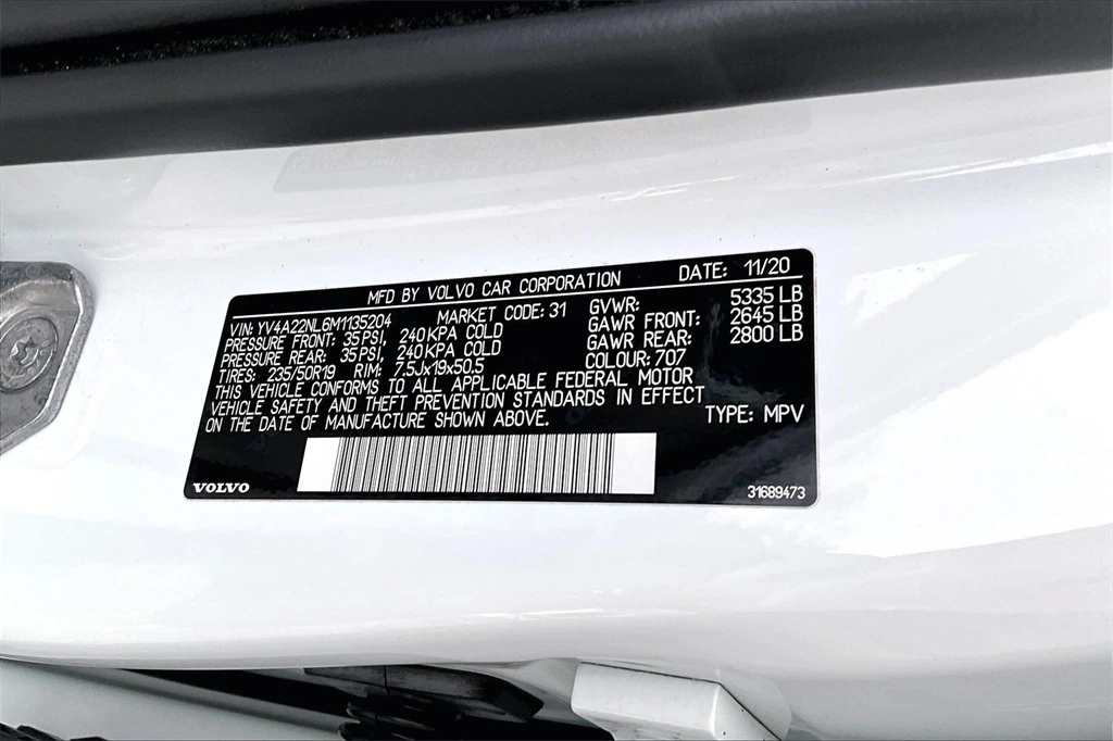 2021 Volvo - image 18