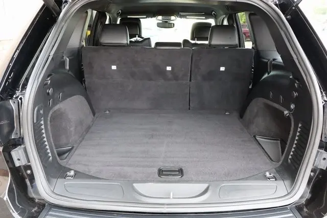 2020 Jeep Grand Cherokee Altitude photo 28