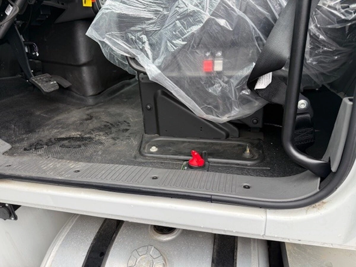 2025 International MV - image 10