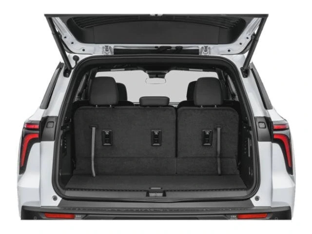 2025 Chevrolet Traverse LT - Photo 13