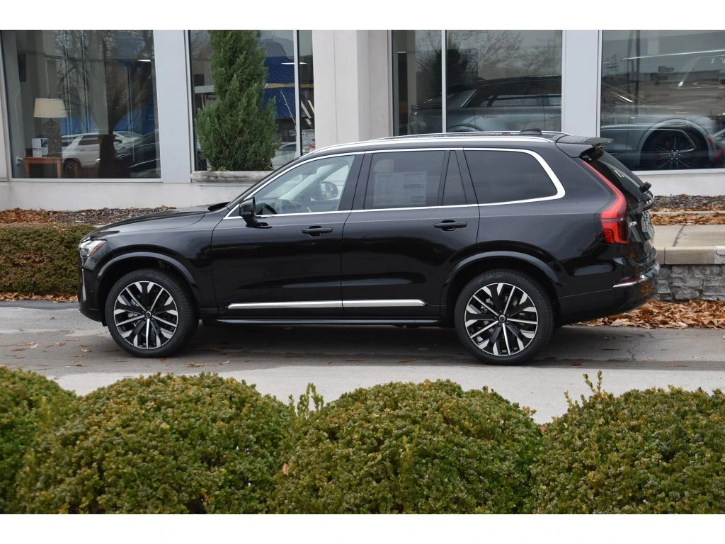 2026 Volvo - image 6