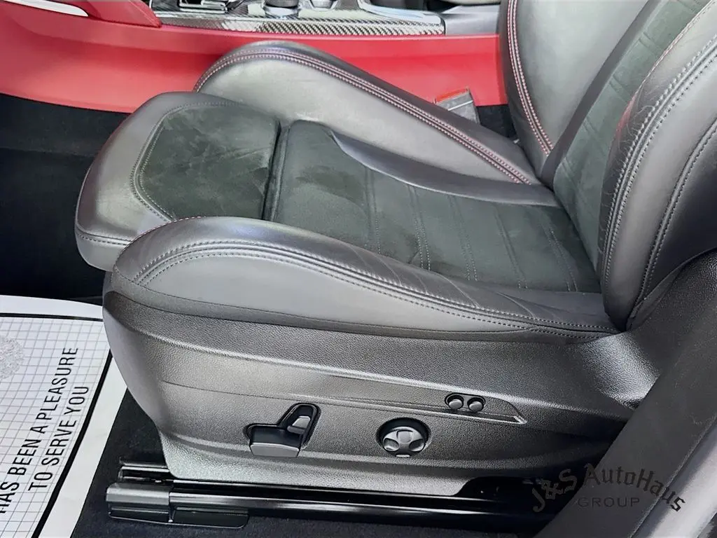 2021 Alfa Romeo Stelvio Quadrifoglio photo 23