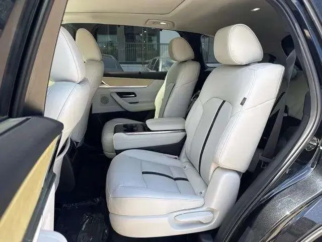2025 Mazda CX-90 3.3 Turbo Premium Plus photo 11