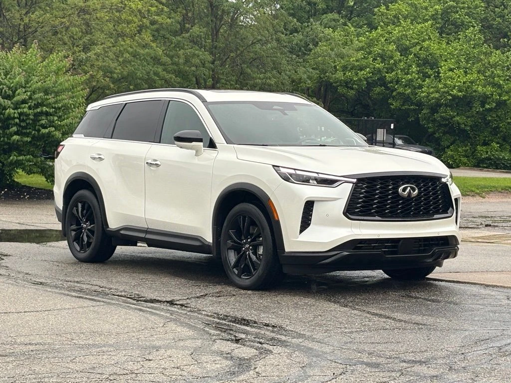 2025 INFINITI QX60 LUXE AWD's photo