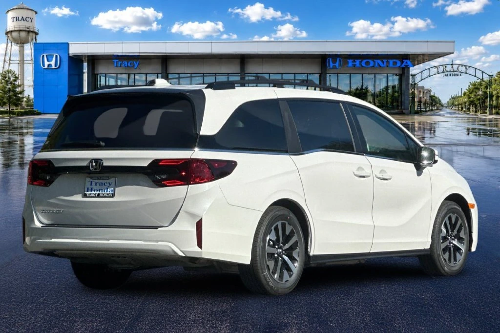 2026 Honda Odyssey EX-L - Photo 6