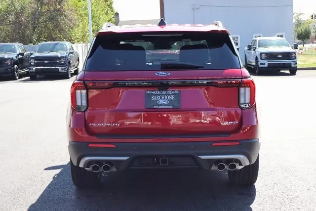 2025 Ford Explorer Platinum photo 18