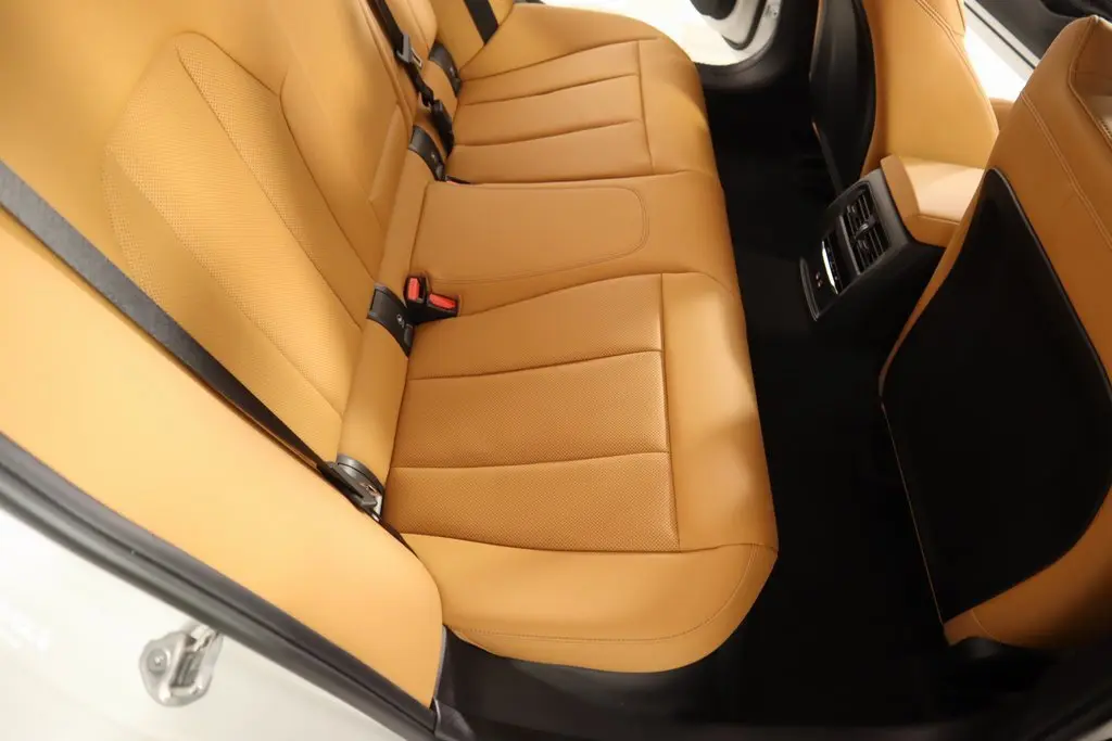 2025 Bmw 330i photo 14