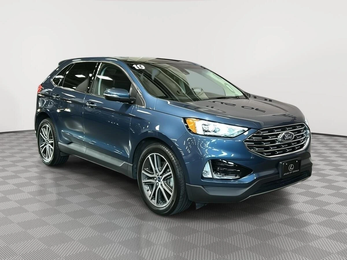 2019 Ford Edge Titanium AWD's photo