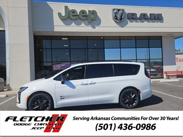 2027 Chrysler Pacifica Select