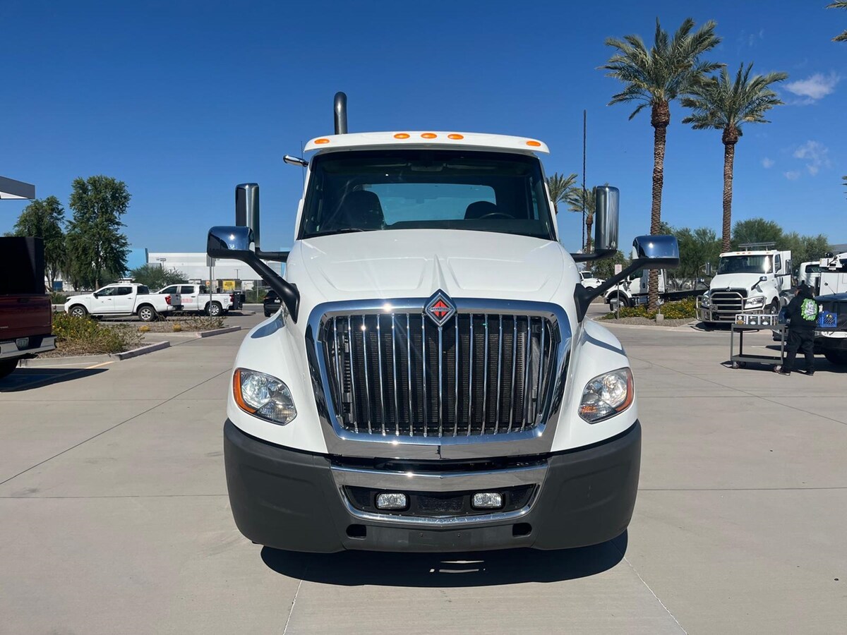 2020 International LT in Phoenix, AZ — photo 8