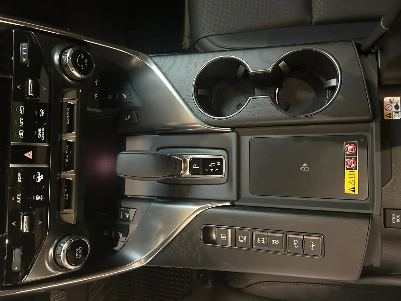 2025 Lexus LX photo 23