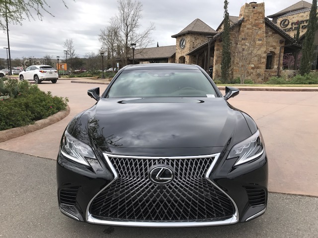 Lexus LS 500 in Obsidian