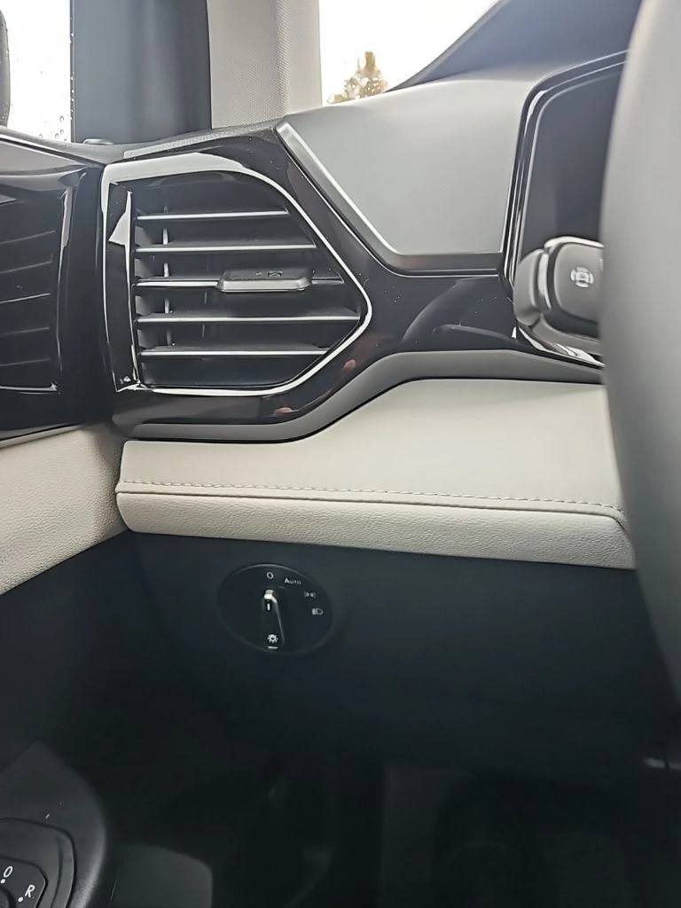 2026 Volkswagen Taos S - Photo 34