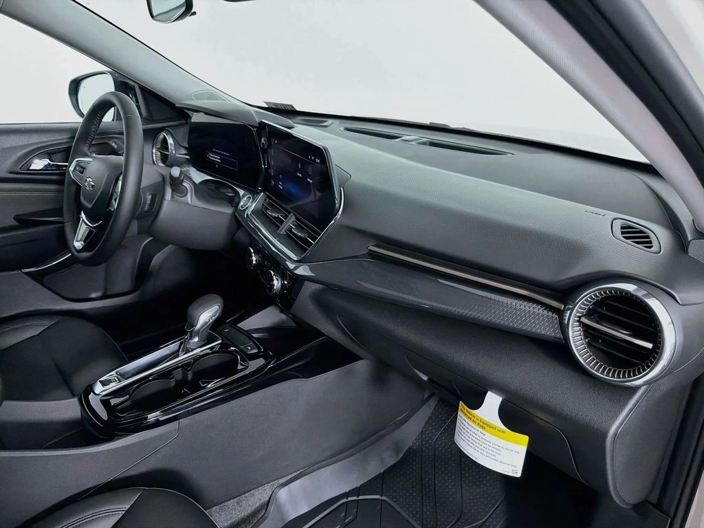 2026 Chevrolet Trax Activ - Photo 28