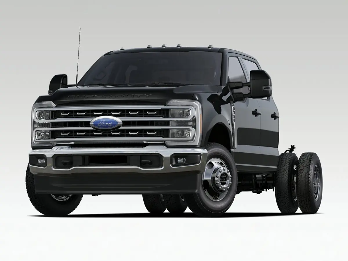 2026 Ford F-350 Super Duty Chassis Cab XL's photo