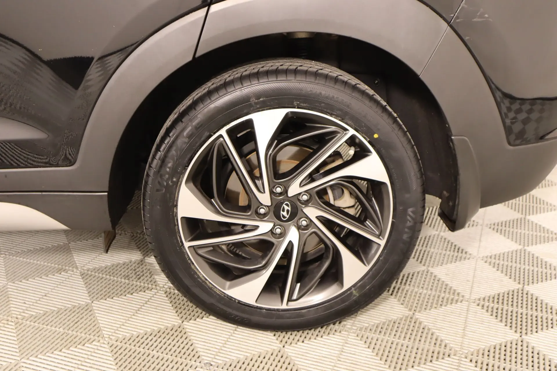 2020 Hyundai Tucson Sport photo 17