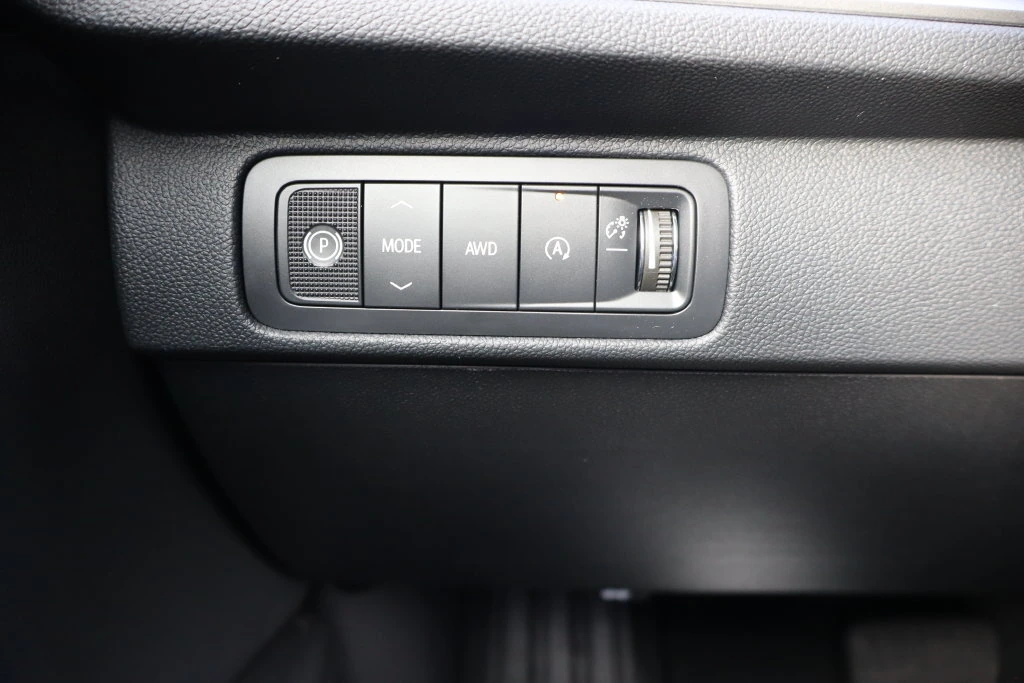 2027 Chevrolet Traverse LT - Photo 21